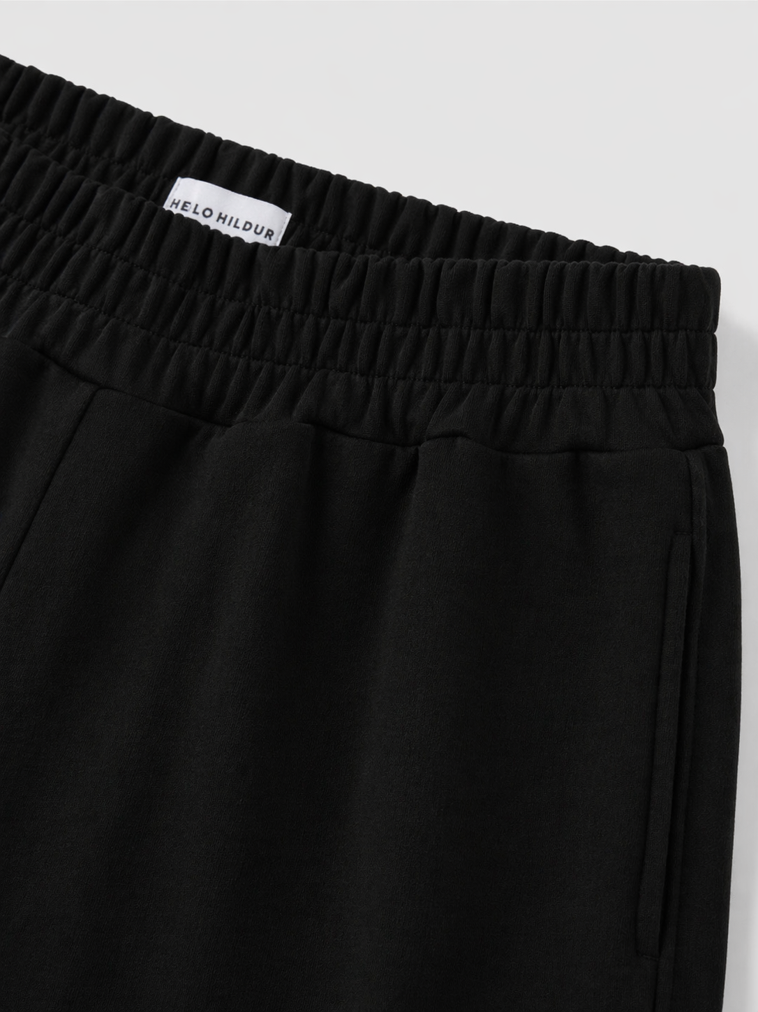 HILDUR SWEATSHORTS SVART