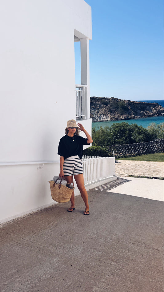 HEDVIG SHORTS BLACK STRIPES