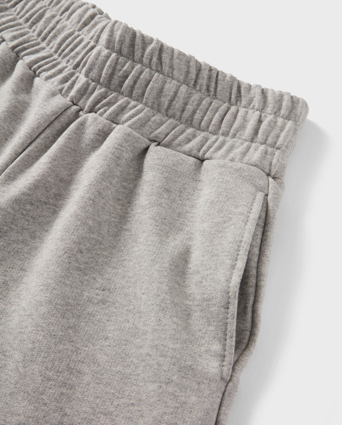 HILDUR SWEATSHORTS