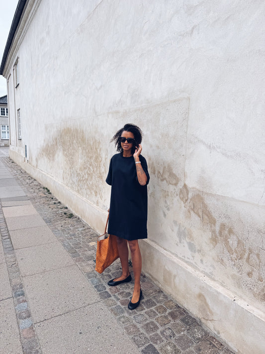 HILDUR DRESS BLACK